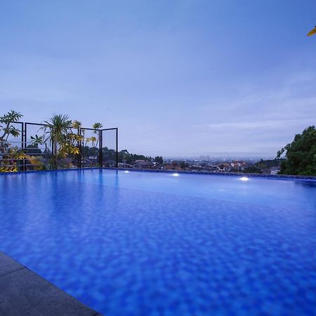 Neo Dipatiukur Bandung By Aston Hotel Exterior foto