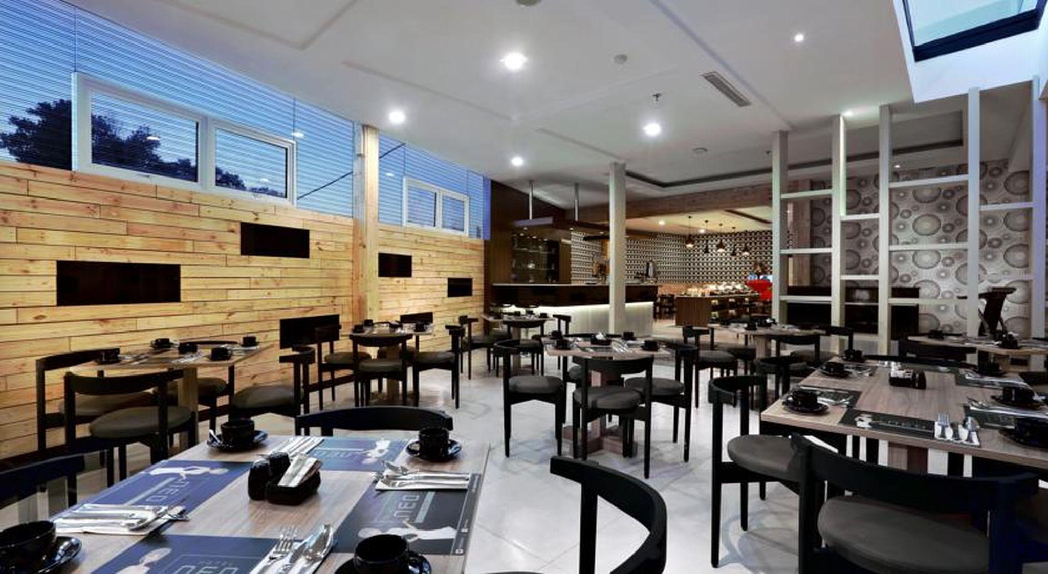 Neo Dipatiukur Bandung By Aston Hotel Exterior foto
