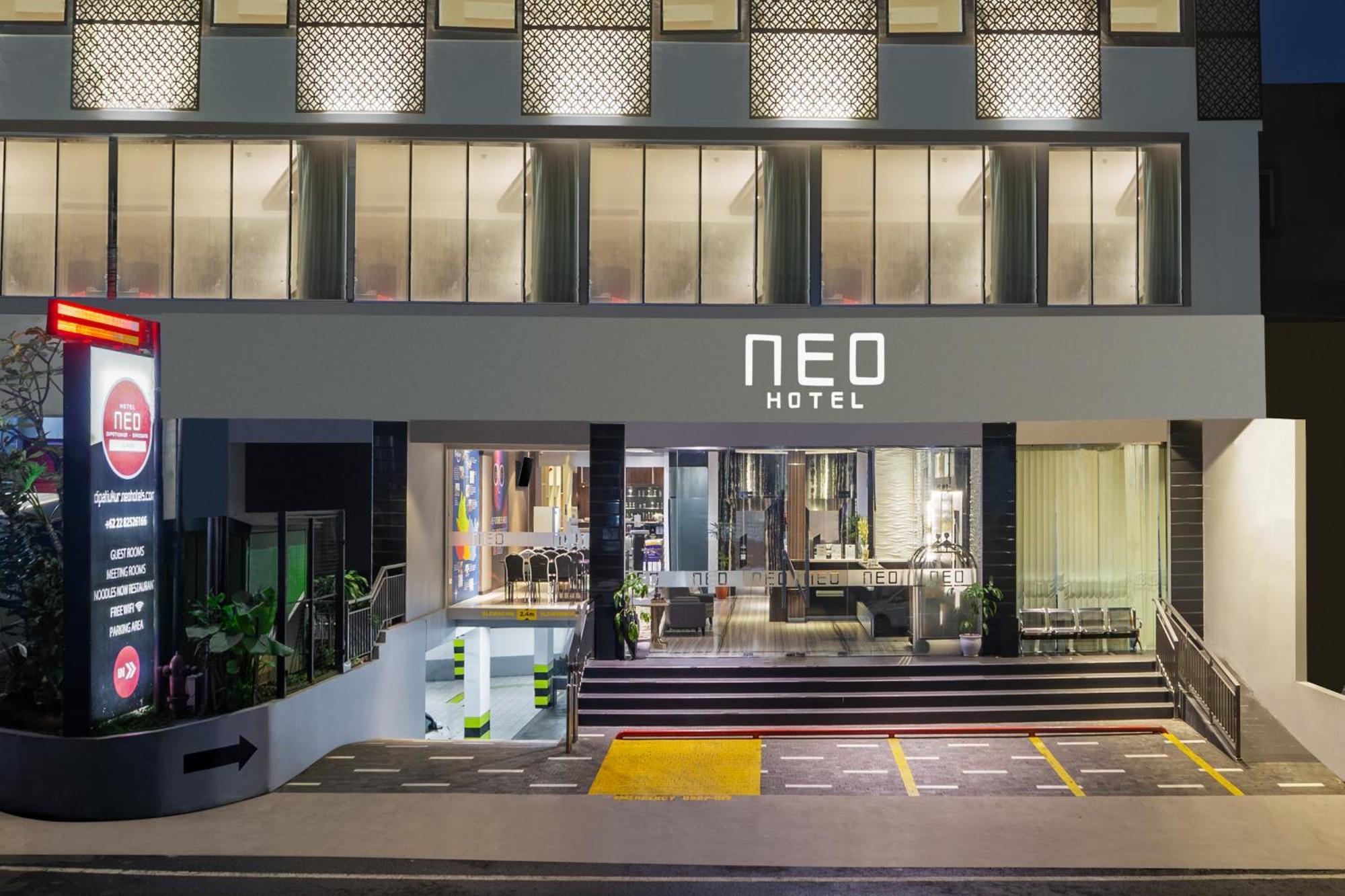 Neo Dipatiukur Bandung By Aston Hotel Exterior foto