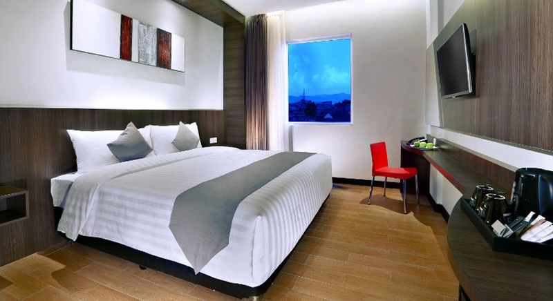 Neo Dipatiukur Bandung By Aston Hotel Exterior foto