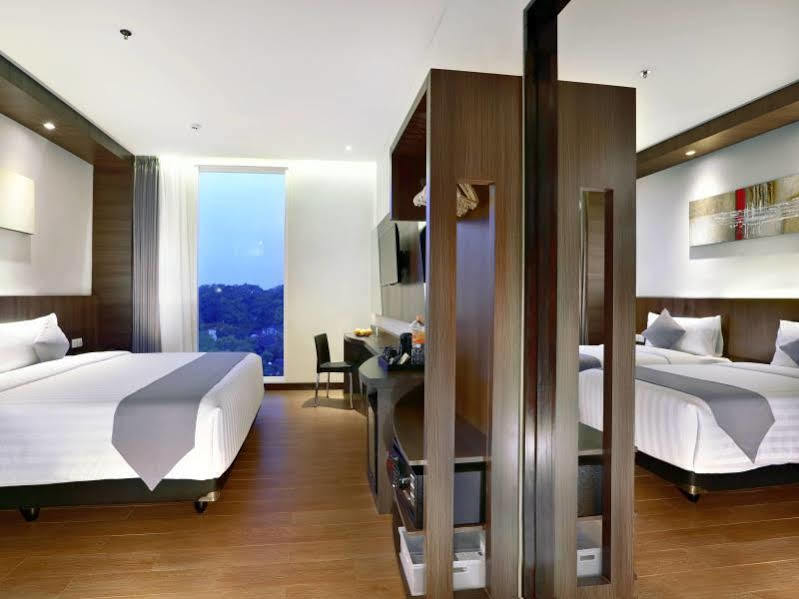 Neo Dipatiukur Bandung By Aston Hotel Exterior foto